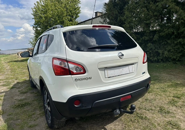 Nissan Qashqai cena 31900 przebieg: 173676, rok produkcji 2013 z Kobylin małe 781